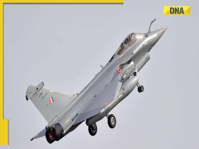 ऑपरेशन सिंदूर के दौरान कितने राफेल फाइटर जेट्स को गोली मार दी गई थी? इस राज्य के मुख्यमंत्री पूछते हैं, और सरकार कहती है ...
