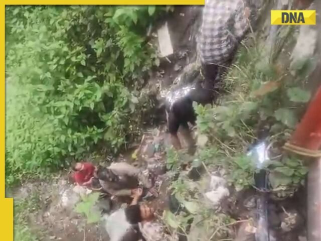केदारनाथ धाम ट्रेक रूट पर बोल्डर की चपेट में आने के बाद दो मारे गए, 3 घायल हो गए

