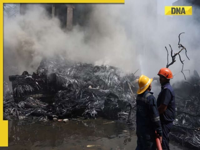 क्या दुर्घटनाग्रस्त एयर इंडिया प्लेन ने उसी दिन पिछली उड़ान पर तकनीकी गड़बड़ का सामना किया? यहाँ विवरण ...
