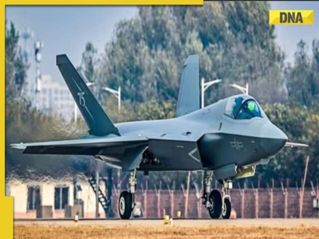 यह लड़ाकू जेट राफेल की तुलना में अधिक खतरनाक है, एसयू -30 एमकेआई, यूएस-निर्मित एफ -16 की तुलना में तेज, गति ... है।, जिसे ब्लैक बॉक्स के रूप में भी जाना जाता है, यह है ...
